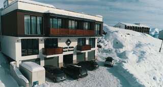 Отель Snow Rooms Hotel Гудаури-1