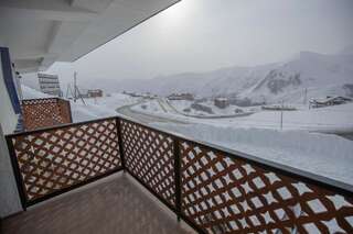 Отель Snow Rooms Hotel Гудаури Двухместный номер с 1 кроватью и видом на горы-6